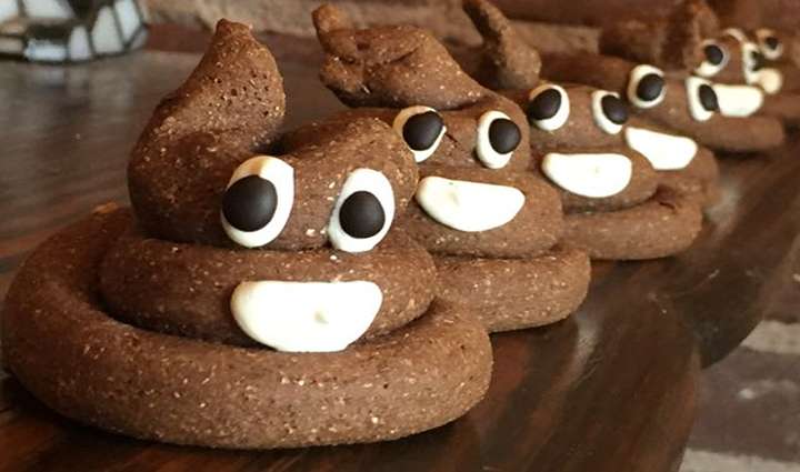 ایموجی مدفوع، گووه، پوووپ یا poop