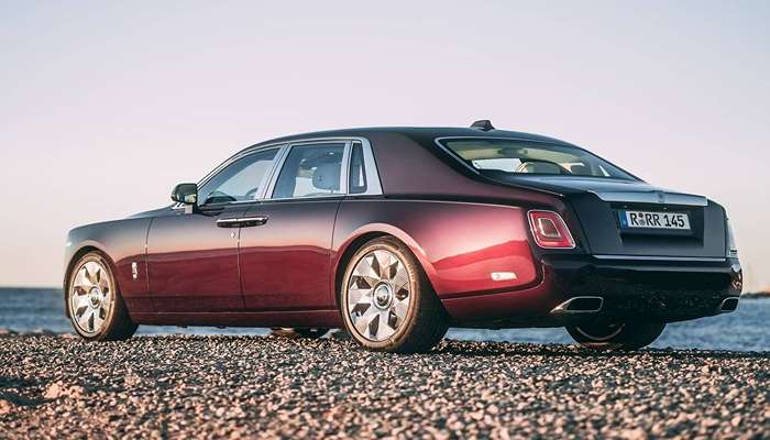 رولز-رویس فانتوم (Rolls-Royce Phantom)