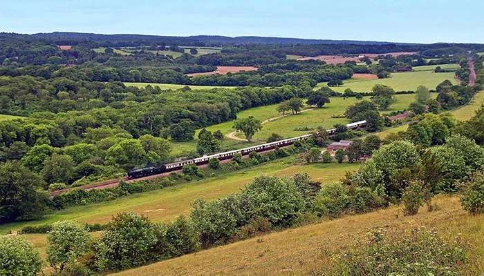 بلموند بریتیش پولمن     Belmond British Pullman