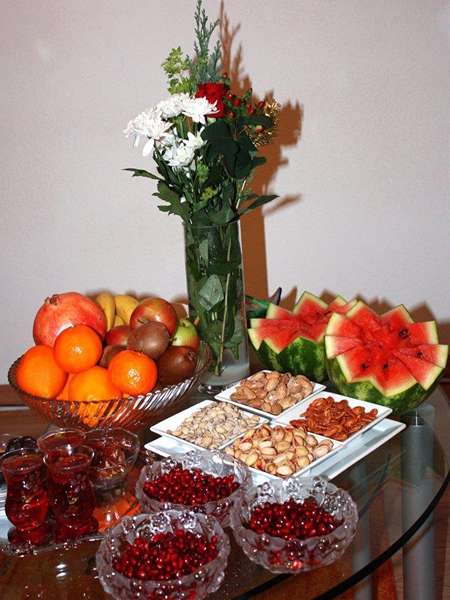 سفره شب یلدا